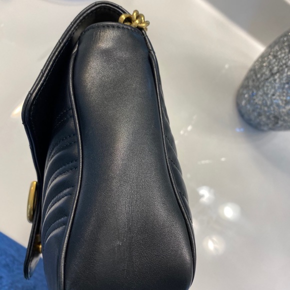 🔴SOLD🔴GUCCI GG Marmont Medium Shoulder Bag - Picture 8 of 10